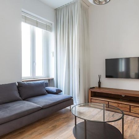 Tricolore Modern And Cozy Apartment Milánó Kültér fotó